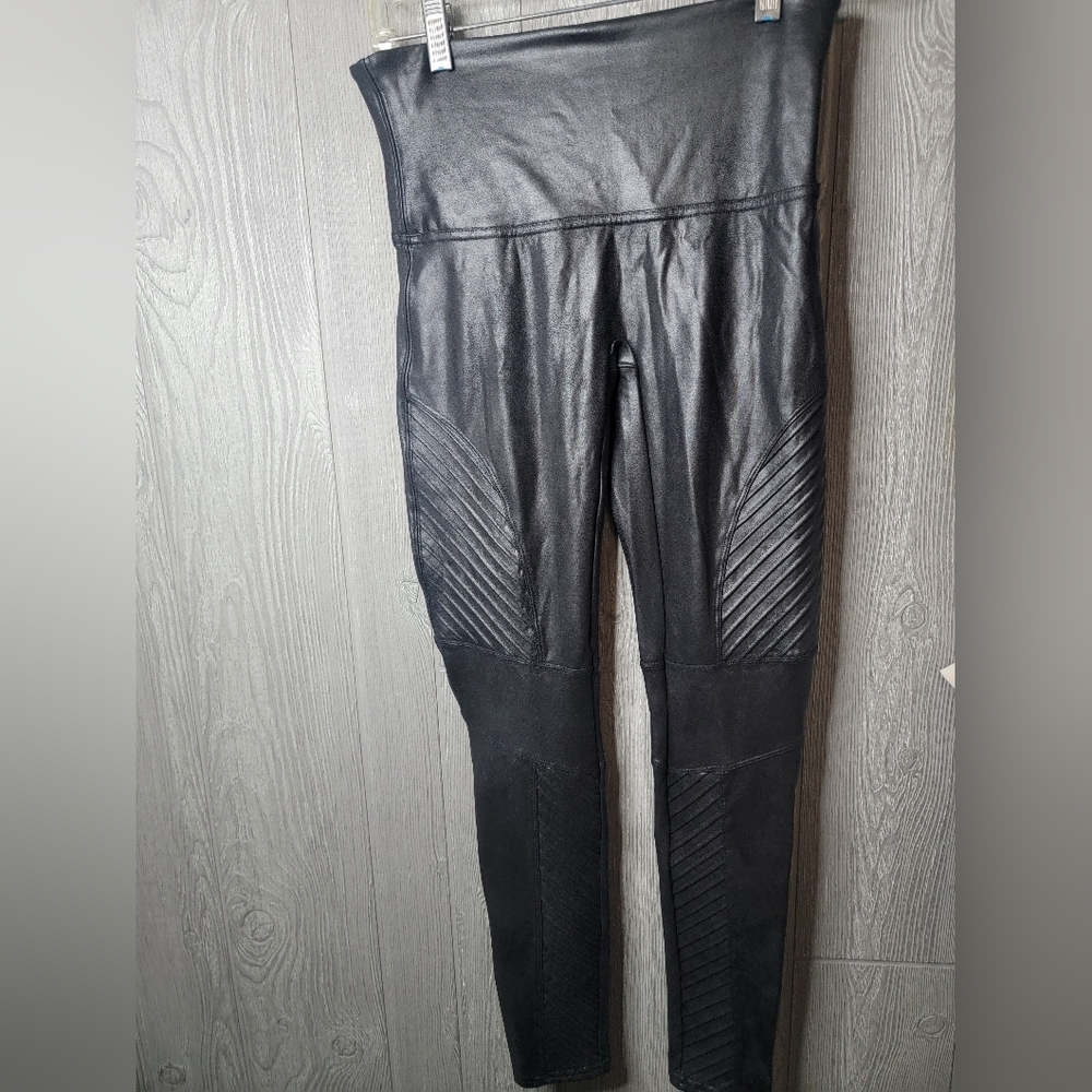 SPANX Black Textured Leggings
